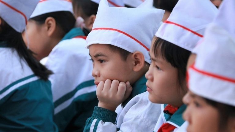 Trường học không quỹ lớp, quỹ trường: có thực sự lý tưởng?